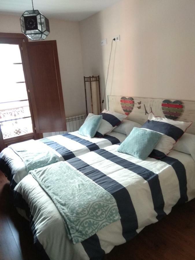 Apartamento Cine Colon Ribadeo Eksteriør billede