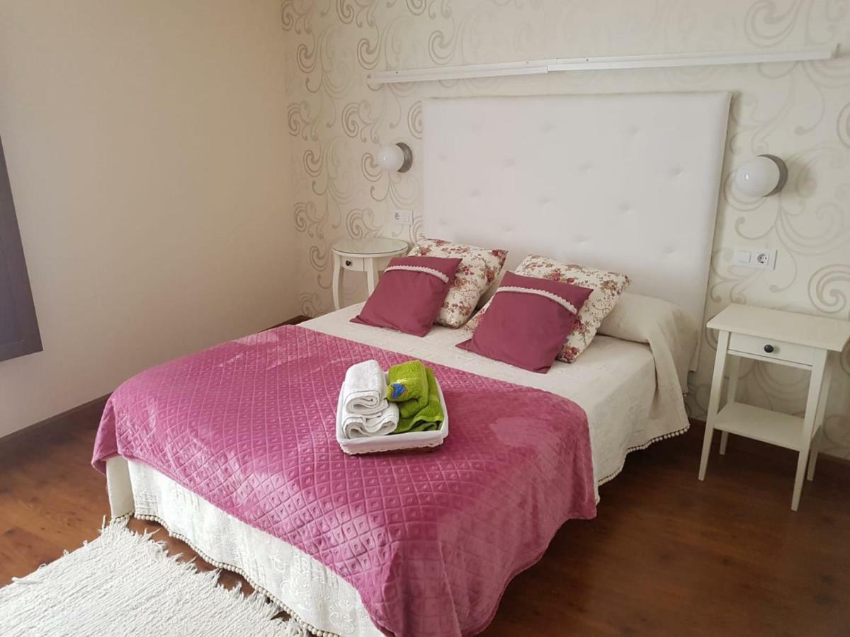 Apartamento Cine Colon Ribadeo Eksteriør billede