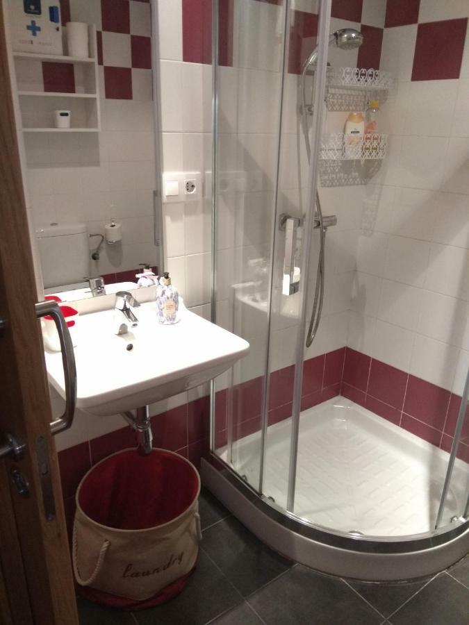 Apartamento Cine Colon Ribadeo Eksteriør billede