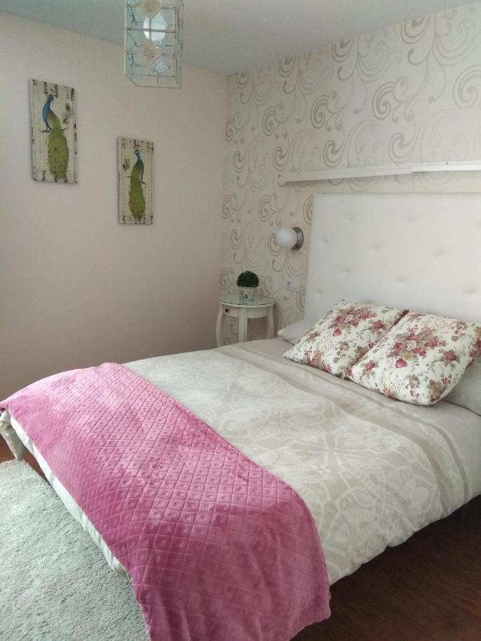 Apartamento Cine Colon Ribadeo Eksteriør billede