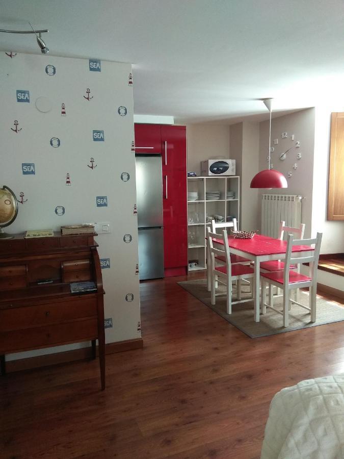 Apartamento Cine Colon Ribadeo Eksteriør billede