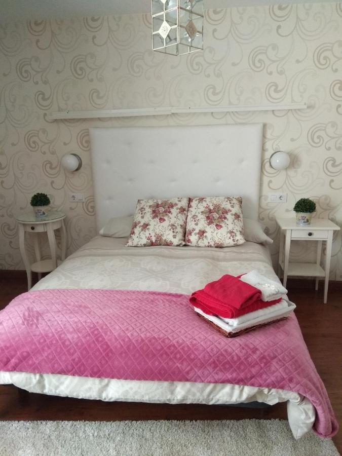 Apartamento Cine Colon Ribadeo Eksteriør billede