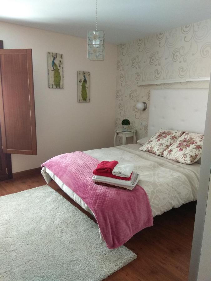 Apartamento Cine Colon Ribadeo Eksteriør billede