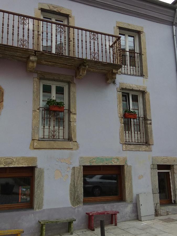 Apartamento Cine Colon Ribadeo Eksteriør billede